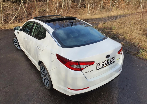 Kia Optima cena 33900 przebieg: 285000, rok produkcji 2012 z Wałbrzych małe 67